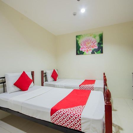Oyo 707-908 Salinas Suites Cebú Exterior foto