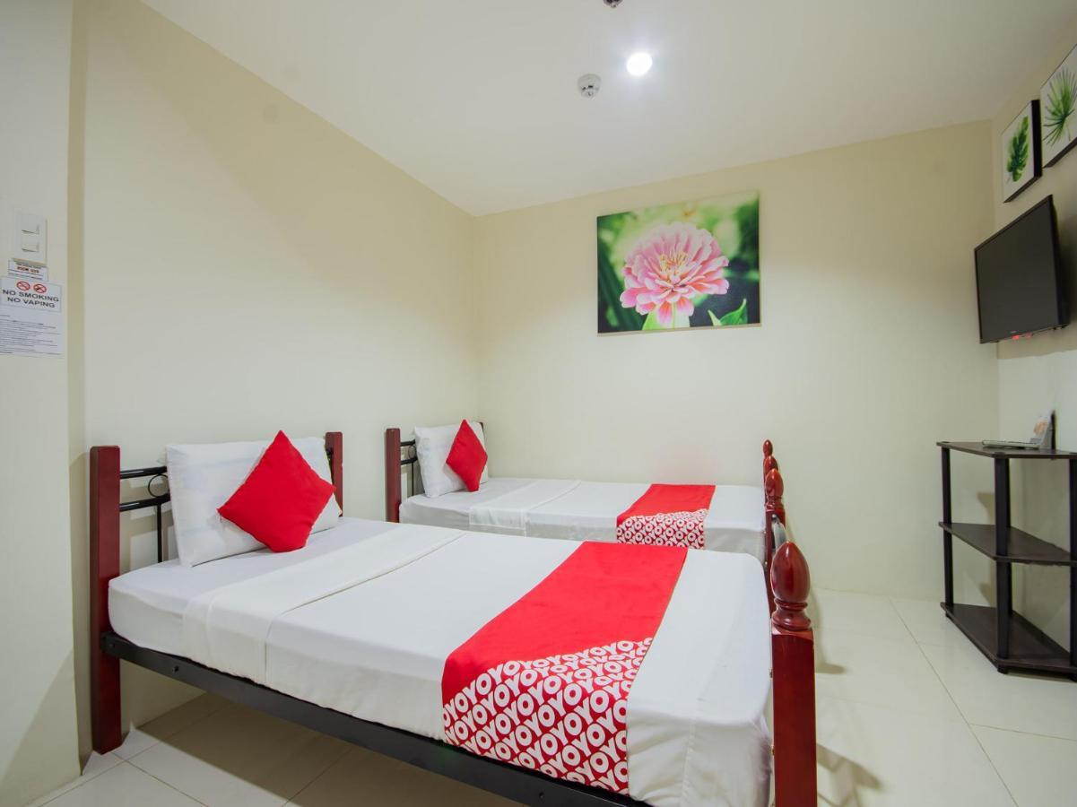 Oyo 707-908 Salinas Suites Cebú Exterior foto