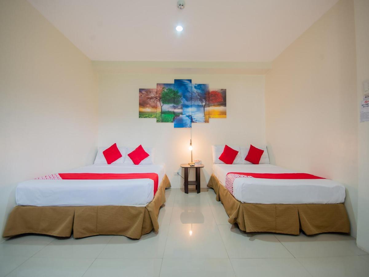 Oyo 707-908 Salinas Suites Cebú Exterior foto